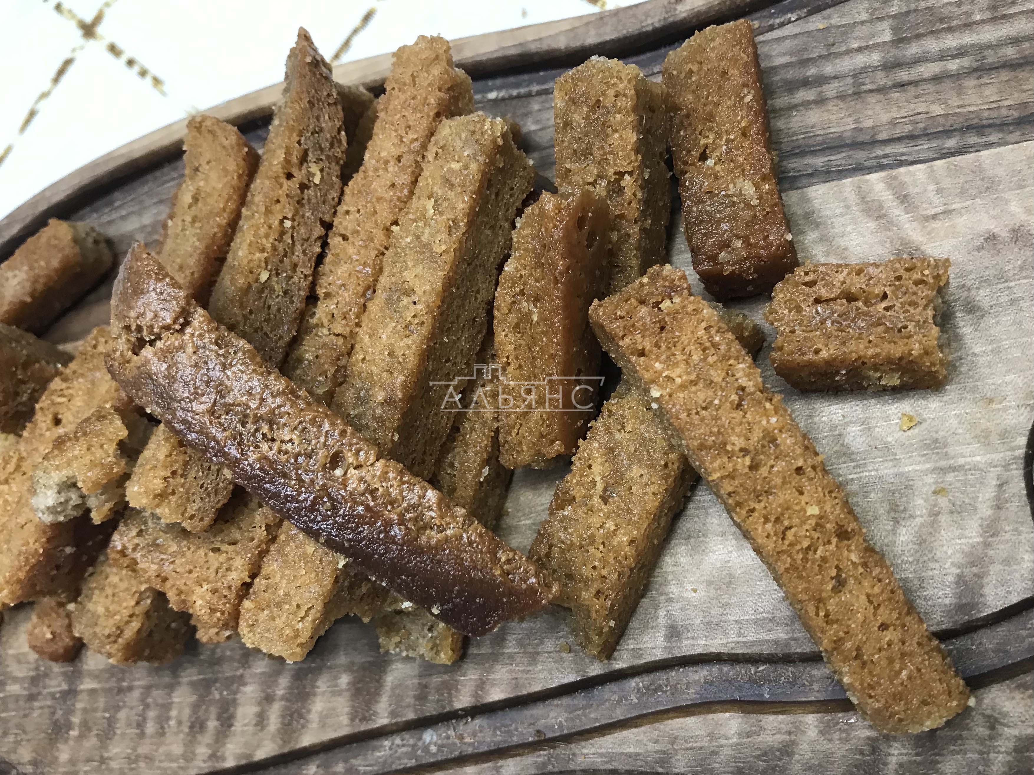 Деревенские гренки с чесноком в Климовске