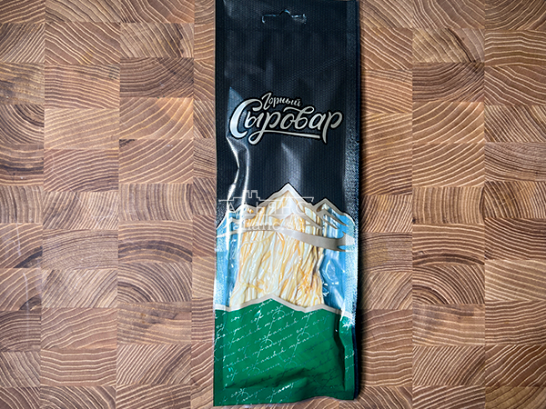 Сыр 60 гр ГОРНЫЙ СЫРОВАР (Паутинка копчёная) в Климовске